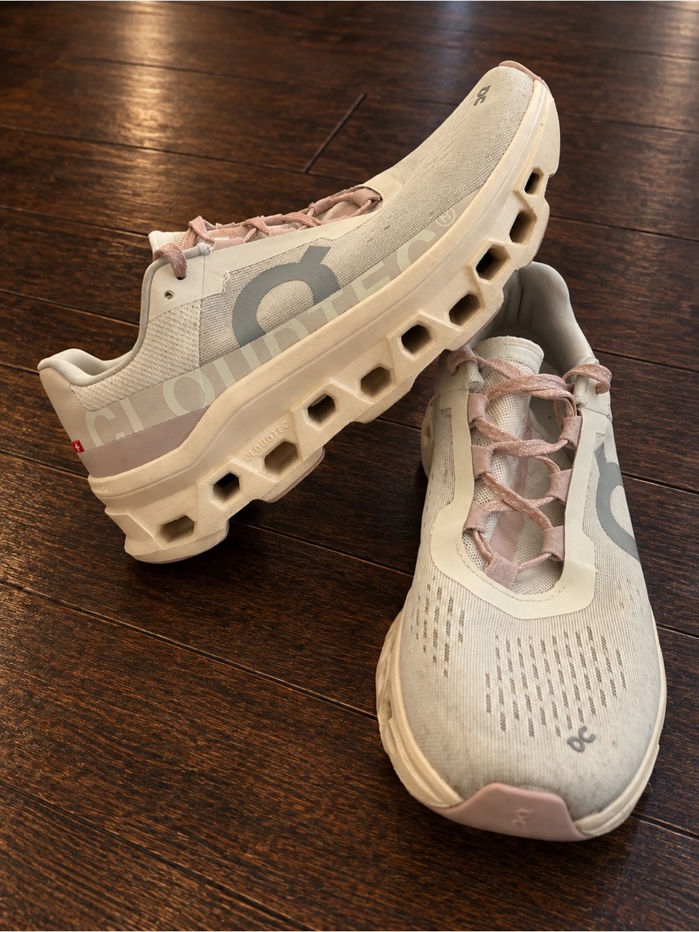On Running Cloudmonster Women’s Sz 8.5